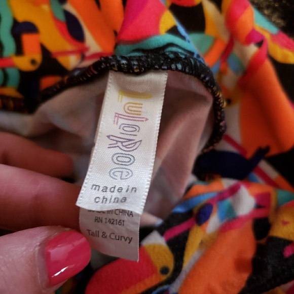 Lularoe TC leggings - Picture 2 of 3